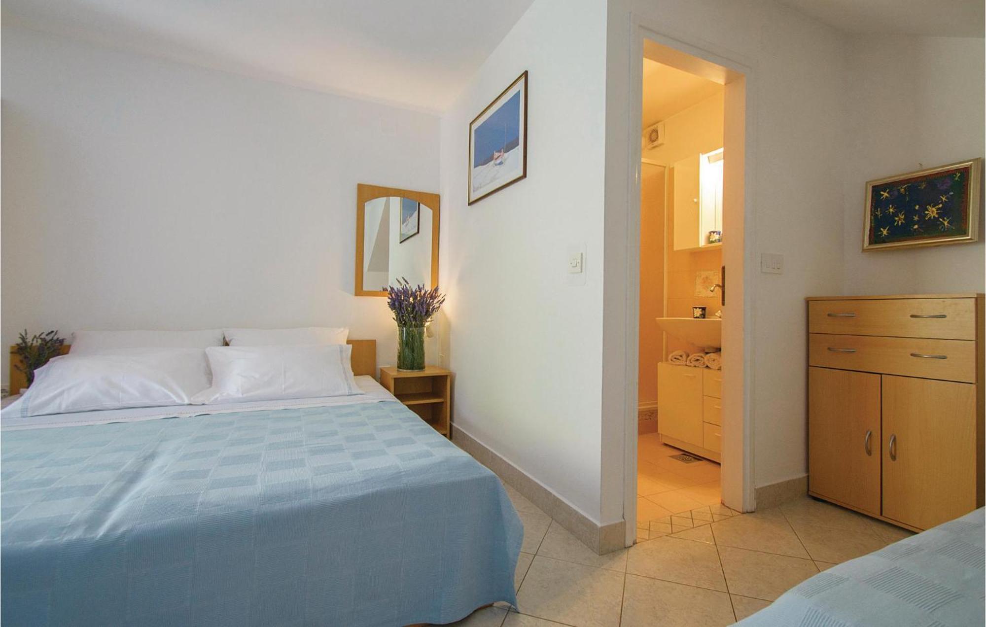 Beautiful Apartment In Rabac With Kitchen Eksteriør billede
